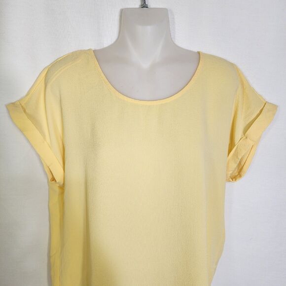 Hippie Rose Women Top Large Yellow Short Sleeve Roll Tab Stretch Hi Low Textured - Picture 3 of 10